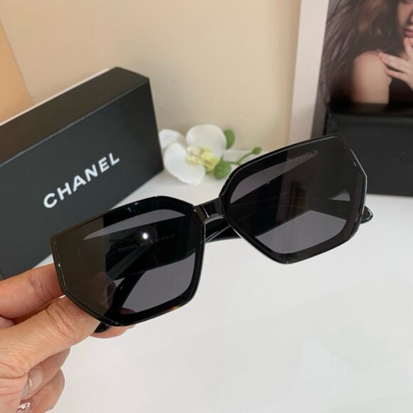CHANEL Women's Black Sunglasses - Picture 7 of 7